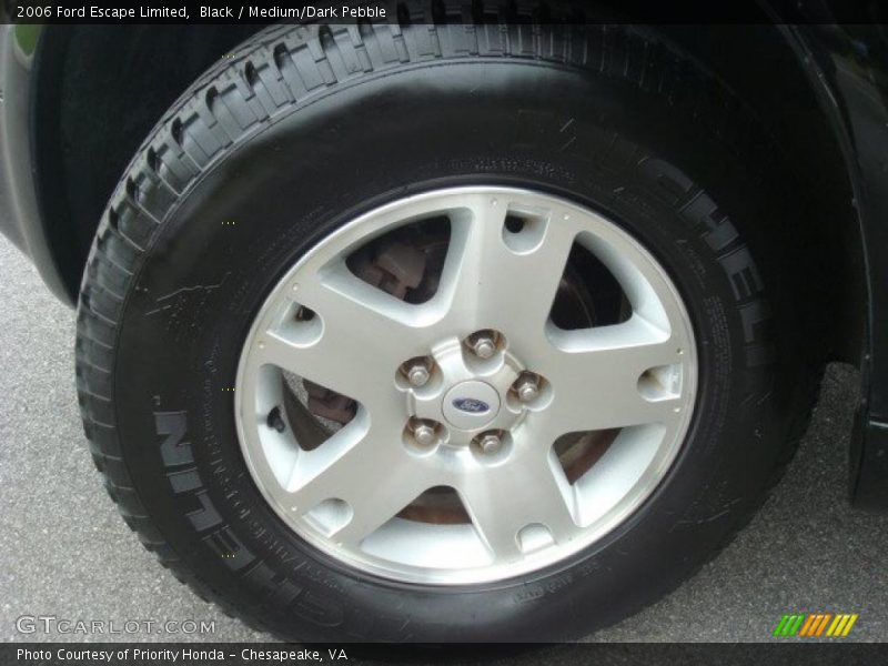 Black / Medium/Dark Pebble 2006 Ford Escape Limited