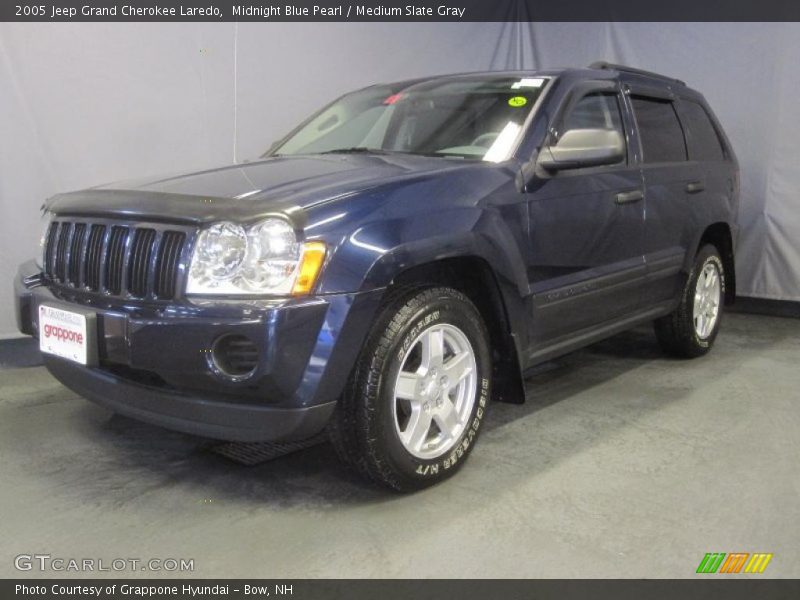Midnight Blue Pearl / Medium Slate Gray 2005 Jeep Grand Cherokee Laredo