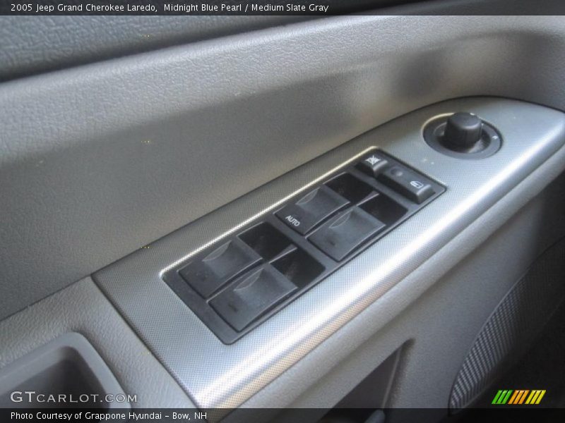 Midnight Blue Pearl / Medium Slate Gray 2005 Jeep Grand Cherokee Laredo