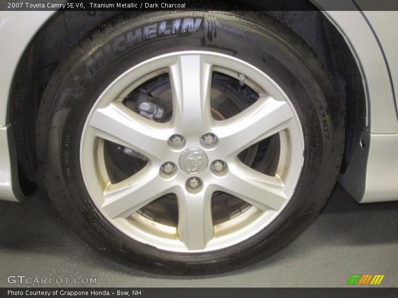 Titanium Metallic / Dark Charcoal 2007 Toyota Camry SE V6