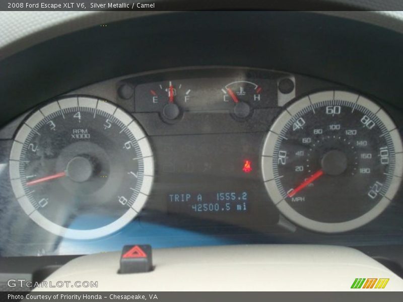 Silver Metallic / Camel 2008 Ford Escape XLT V6