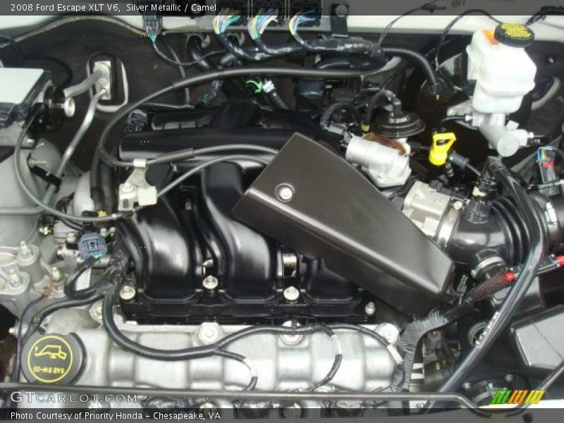 Silver Metallic / Camel 2008 Ford Escape XLT V6