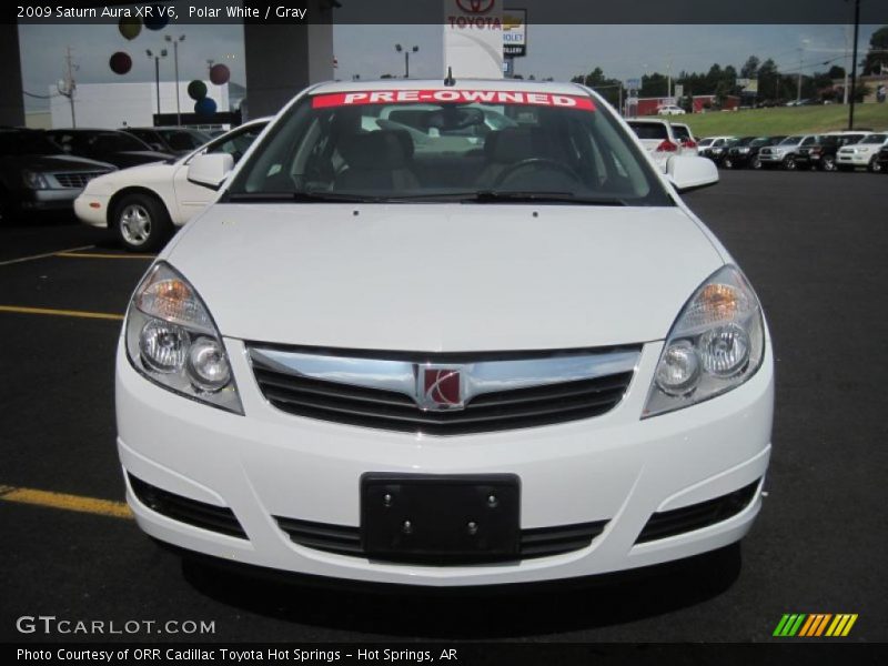 Polar White / Gray 2009 Saturn Aura XR V6