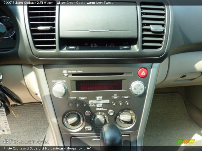 Willow Green Opal / Warm Ivory Tweed 2007 Subaru Outback 2.5i Wagon