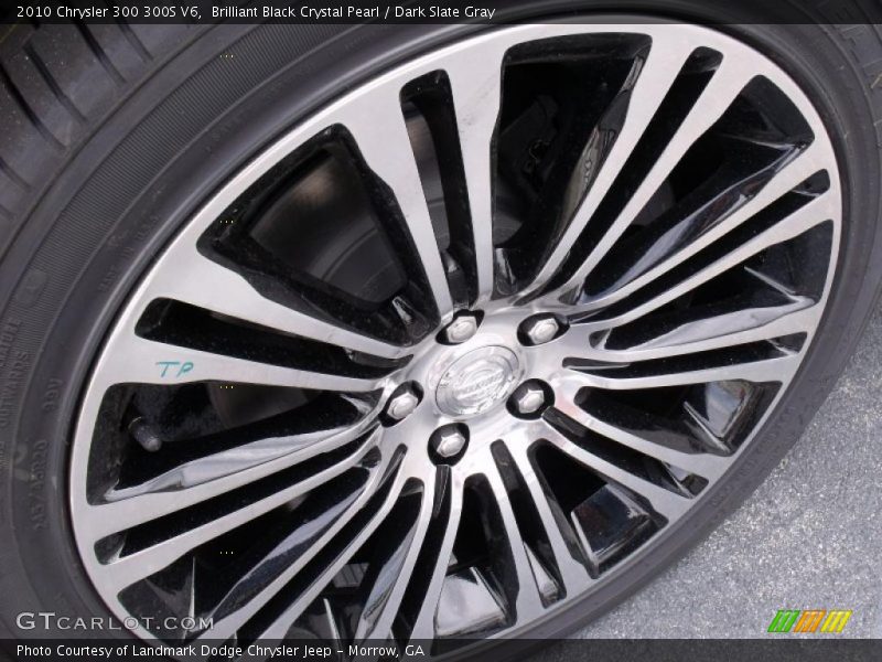 Brilliant Black Crystal Pearl / Dark Slate Gray 2010 Chrysler 300 300S V6