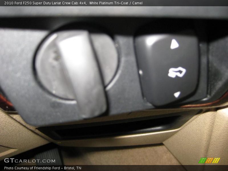 White Platinum Tri-Coat / Camel 2010 Ford F250 Super Duty Lariat Crew Cab 4x4