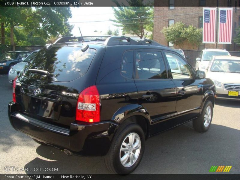 Obsidian Black / Beige 2009 Hyundai Tucson GLS