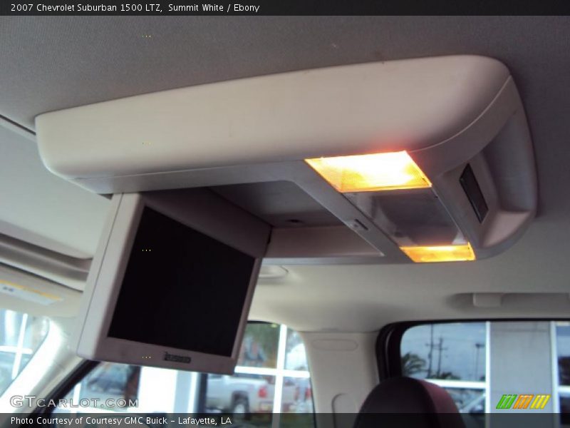 Summit White / Ebony 2007 Chevrolet Suburban 1500 LTZ