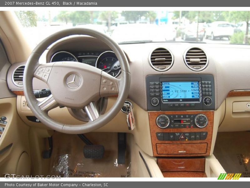 Black / Macadamia 2007 Mercedes-Benz GL 450