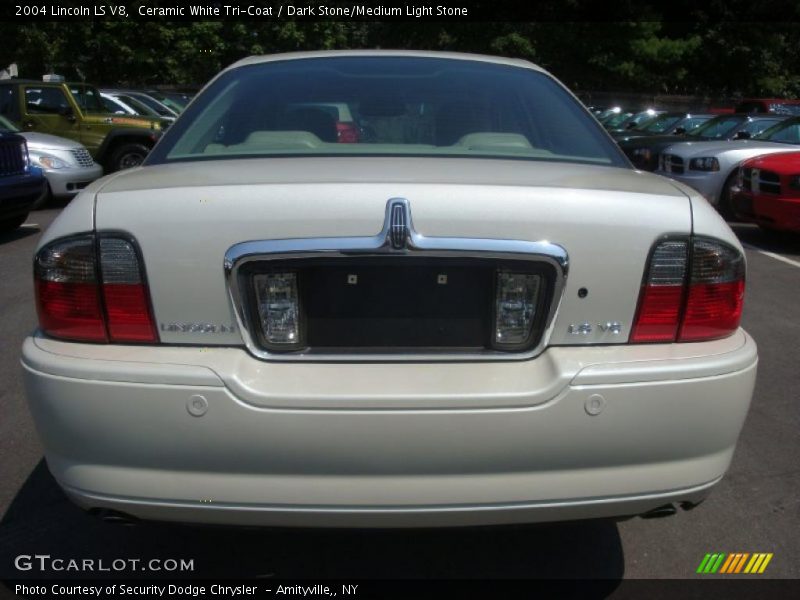 Ceramic White Tri-Coat / Dark Stone/Medium Light Stone 2004 Lincoln LS V8