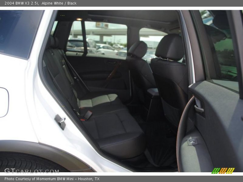 Alpine White / Black 2004 BMW X3 2.5i