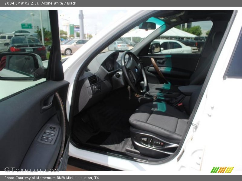 Alpine White / Black 2004 BMW X3 2.5i