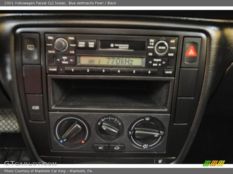Blue Anthracite Pearl / Black 2001 Volkswagen Passat GLS Sedan