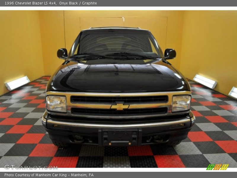 Onyx Black / Graphite 1996 Chevrolet Blazer LS 4x4