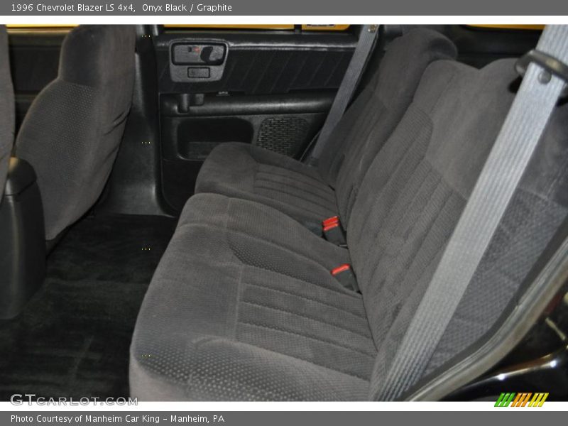 Onyx Black / Graphite 1996 Chevrolet Blazer LS 4x4