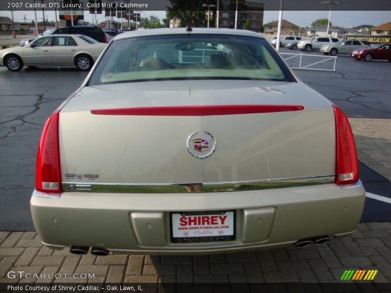 Gold Mist / Cashmere 2007 Cadillac DTS Luxury