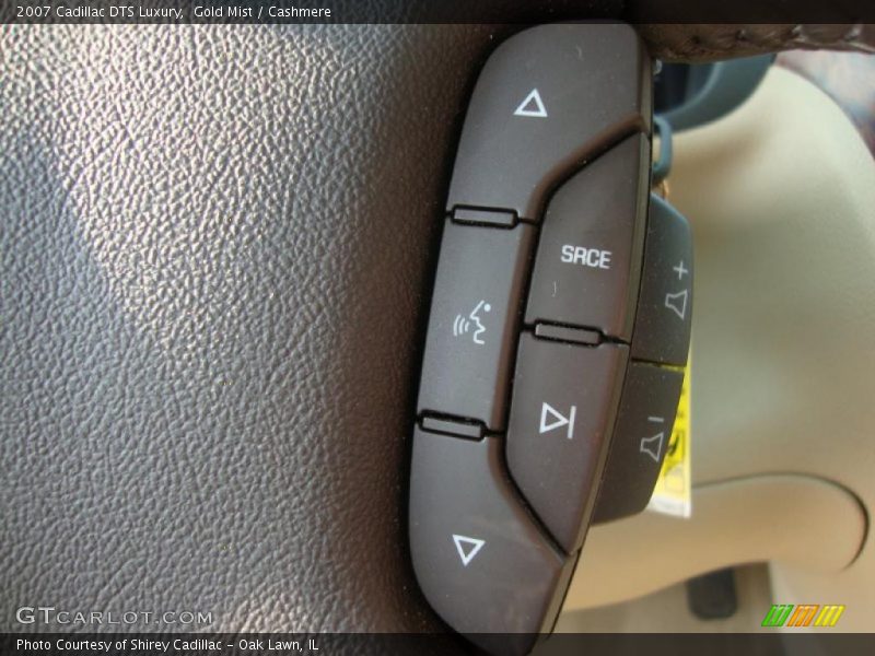 Gold Mist / Cashmere 2007 Cadillac DTS Luxury