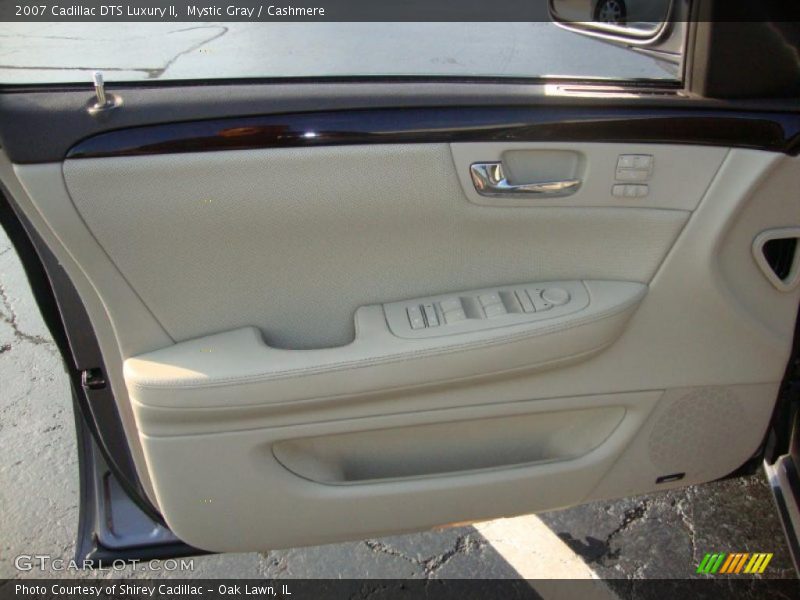Mystic Gray / Cashmere 2007 Cadillac DTS Luxury II