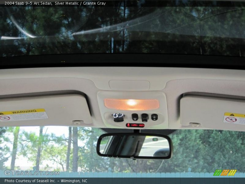 Silver Metallic / Granite Gray 2004 Saab 9-5 Arc Sedan