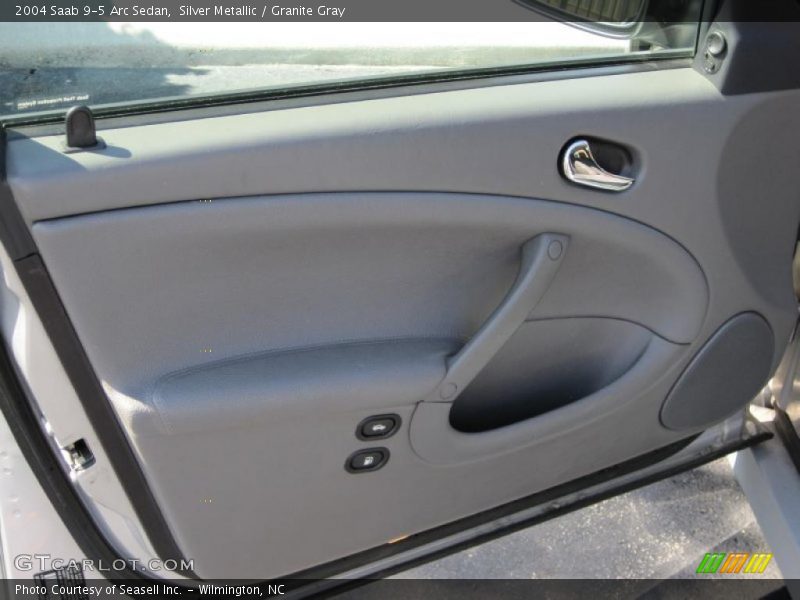 Silver Metallic / Granite Gray 2004 Saab 9-5 Arc Sedan