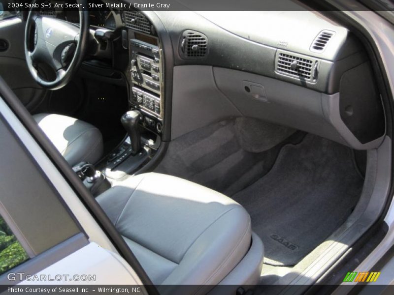 Silver Metallic / Granite Gray 2004 Saab 9-5 Arc Sedan