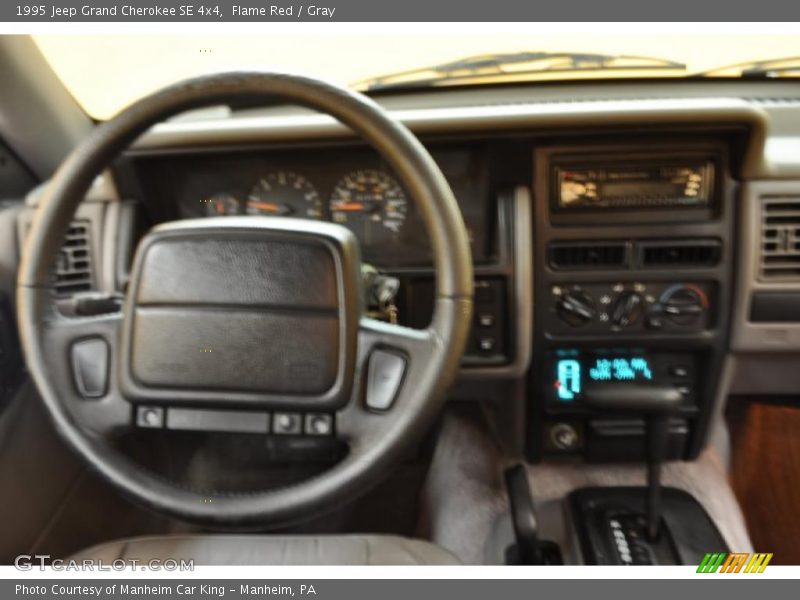 Flame Red / Gray 1995 Jeep Grand Cherokee SE 4x4