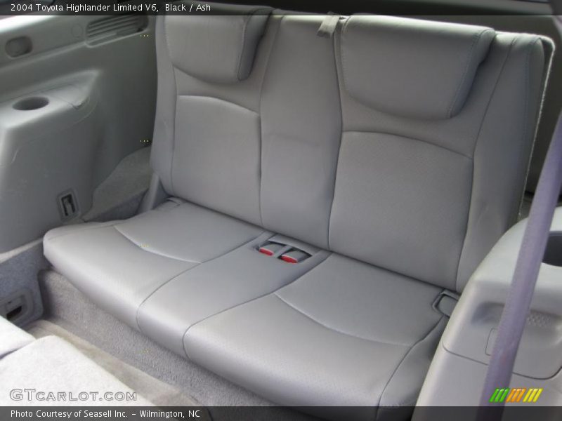Black / Ash 2004 Toyota Highlander Limited V6