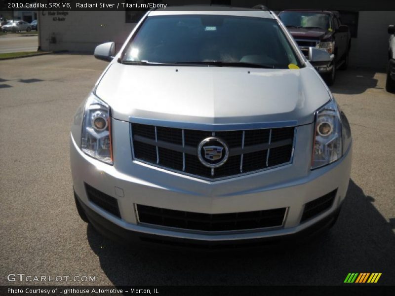 Radiant Silver / Titanium/Ebony 2010 Cadillac SRX V6