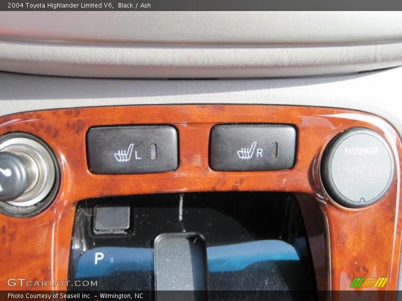 Black / Ash 2004 Toyota Highlander Limited V6