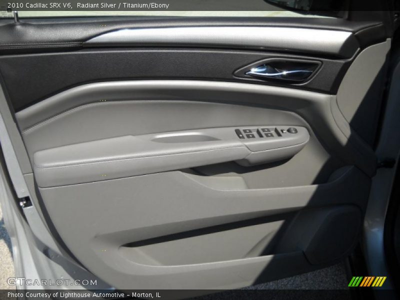 Radiant Silver / Titanium/Ebony 2010 Cadillac SRX V6