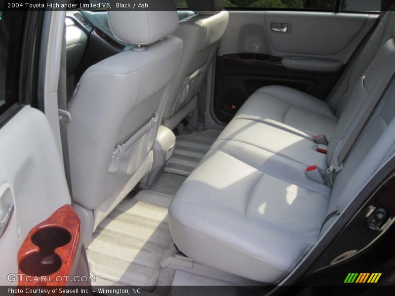 Black / Ash 2004 Toyota Highlander Limited V6
