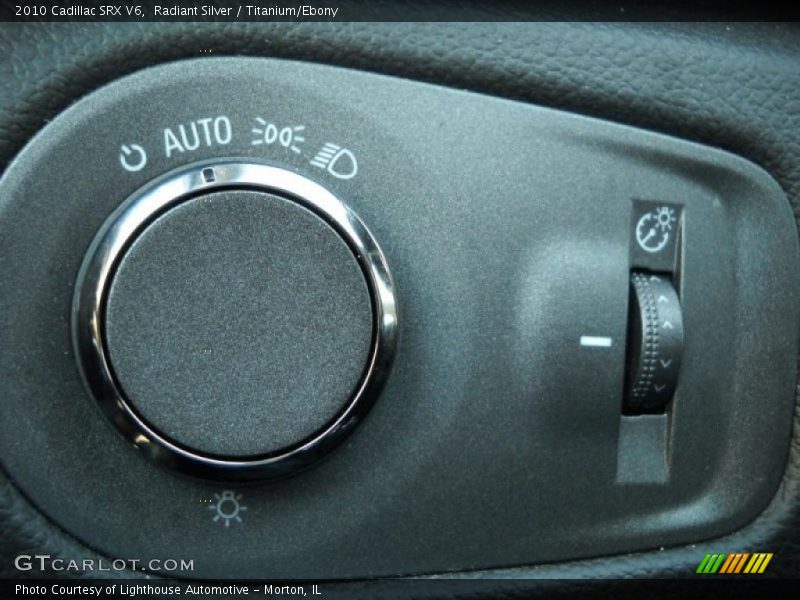 Radiant Silver / Titanium/Ebony 2010 Cadillac SRX V6