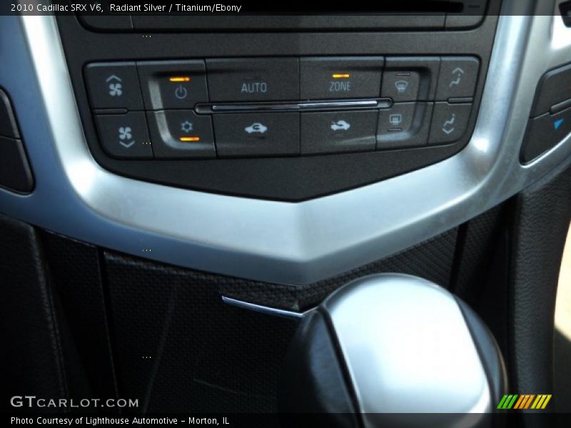 Radiant Silver / Titanium/Ebony 2010 Cadillac SRX V6