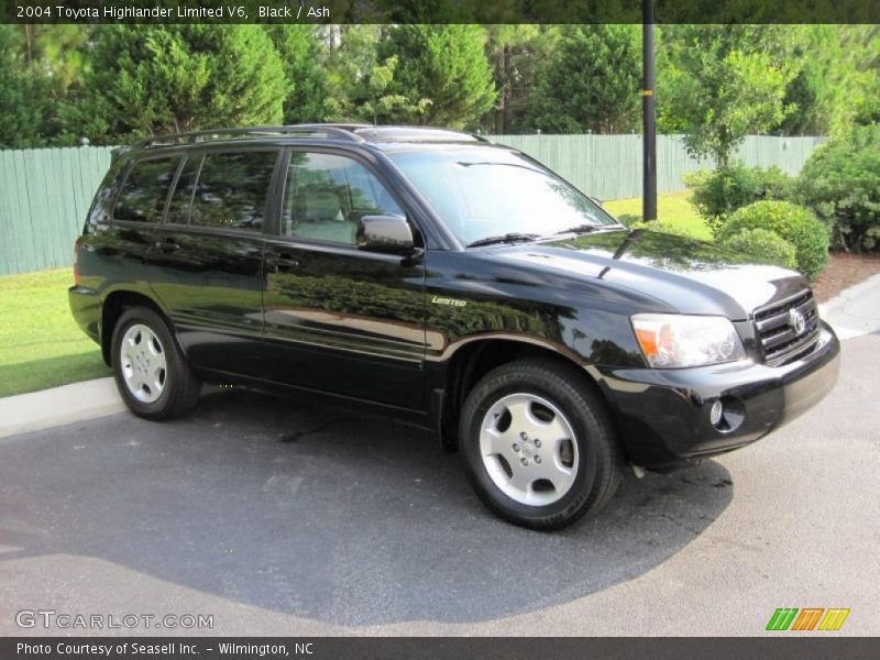 Black / Ash 2004 Toyota Highlander Limited V6