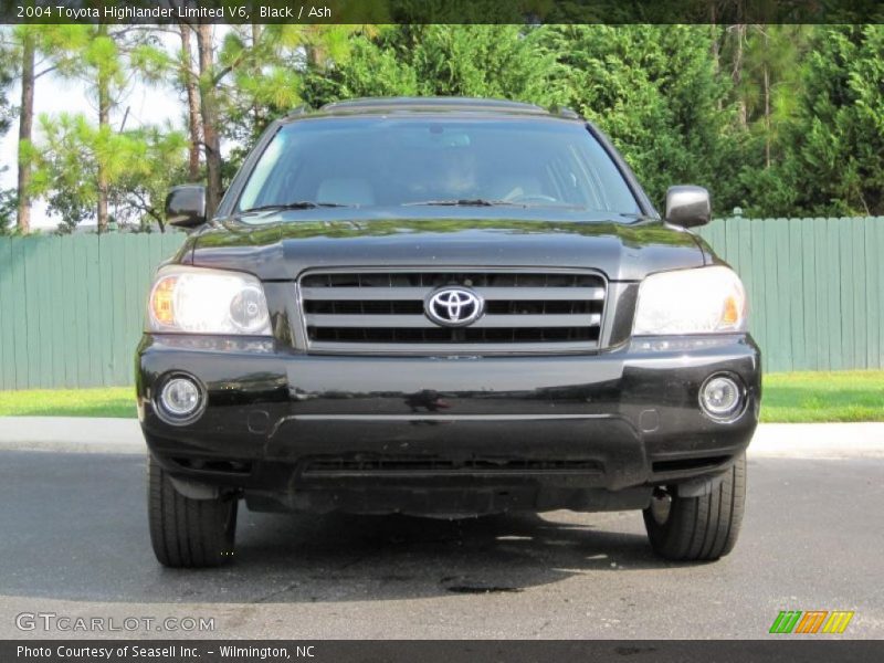 Black / Ash 2004 Toyota Highlander Limited V6
