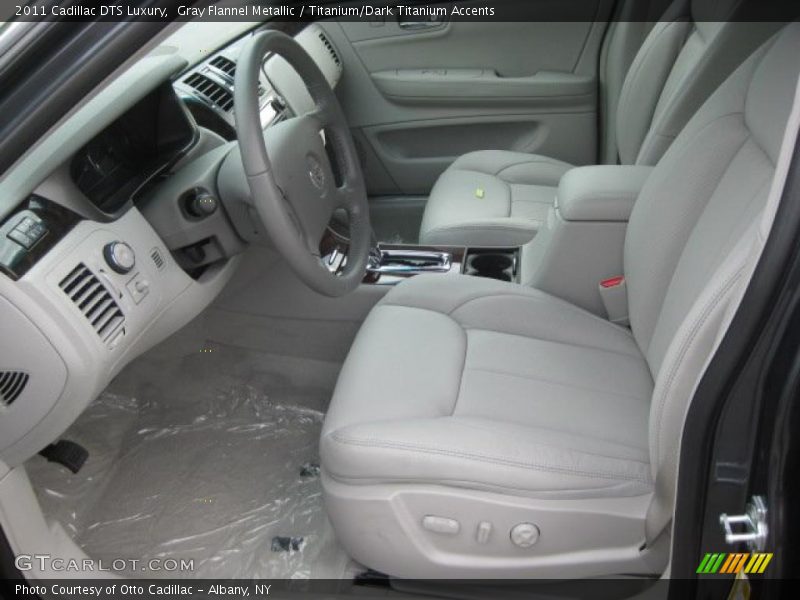 Gray Flannel Metallic / Titanium/Dark Titanium Accents 2011 Cadillac DTS Luxury