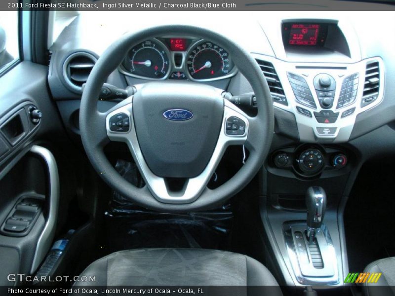 Ingot Silver Metallic / Charcoal Black/Blue Cloth 2011 Ford Fiesta SE Hatchback