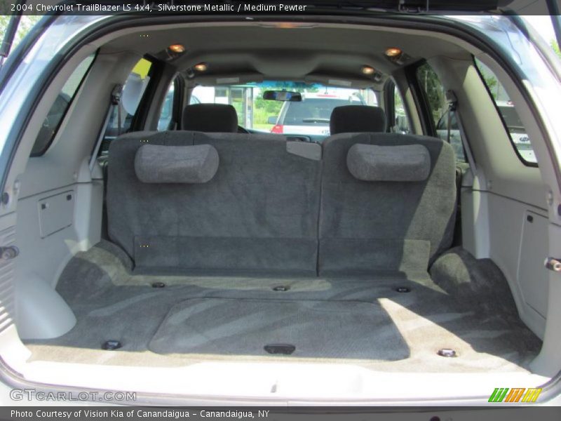 Silverstone Metallic / Medium Pewter 2004 Chevrolet TrailBlazer LS 4x4