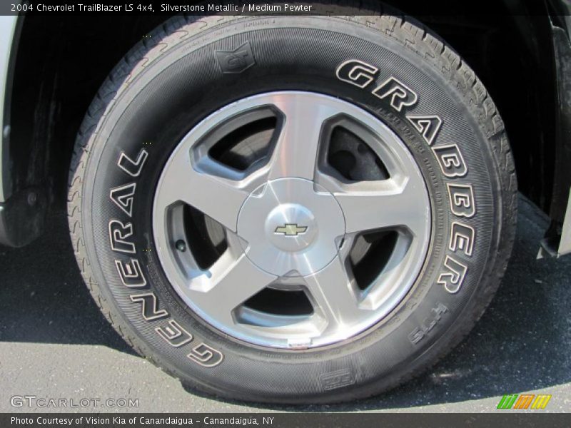 Silverstone Metallic / Medium Pewter 2004 Chevrolet TrailBlazer LS 4x4