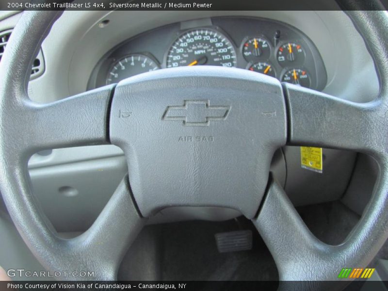 Silverstone Metallic / Medium Pewter 2004 Chevrolet TrailBlazer LS 4x4