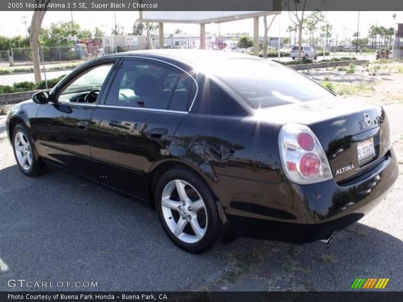 Super Black / Charcoal 2005 Nissan Altima 3.5 SE