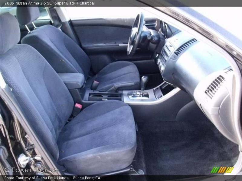Super Black / Charcoal 2005 Nissan Altima 3.5 SE