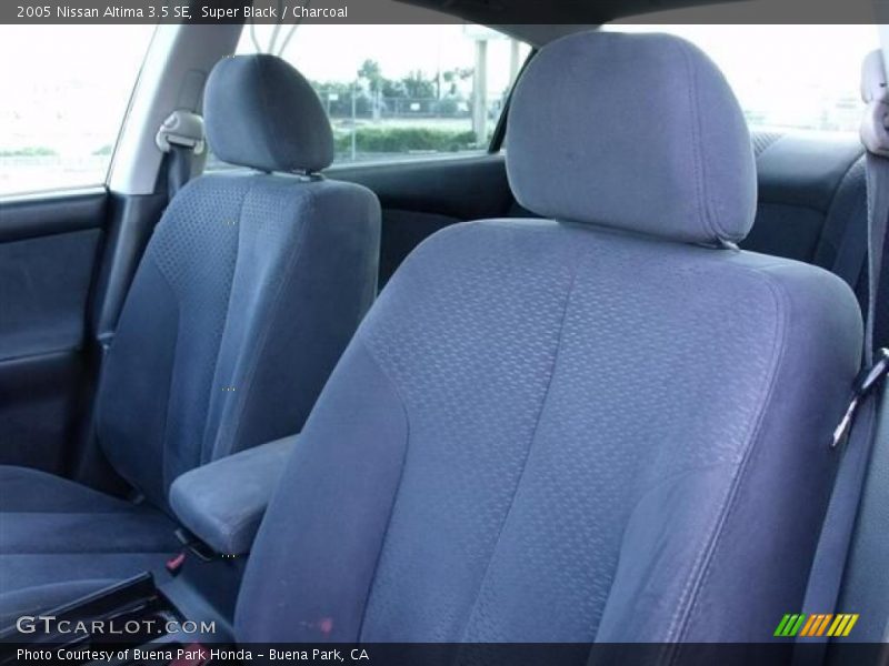 Super Black / Charcoal 2005 Nissan Altima 3.5 SE