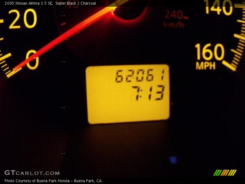 Super Black / Charcoal 2005 Nissan Altima 3.5 SE