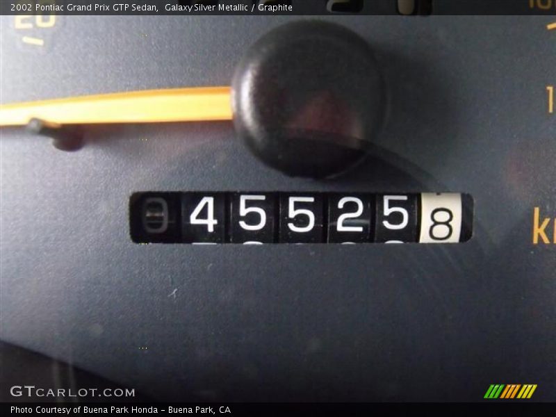 Galaxy Silver Metallic / Graphite 2002 Pontiac Grand Prix GTP Sedan