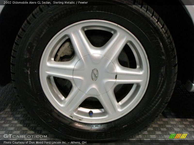 Sterling Metallic / Pewter 2002 Oldsmobile Alero GL Sedan