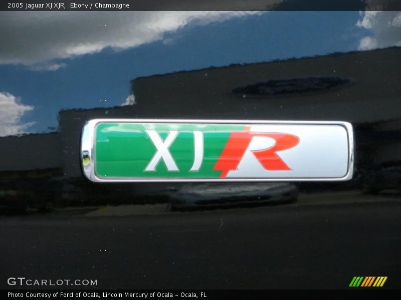 Ebony / Champagne 2005 Jaguar XJ XJR