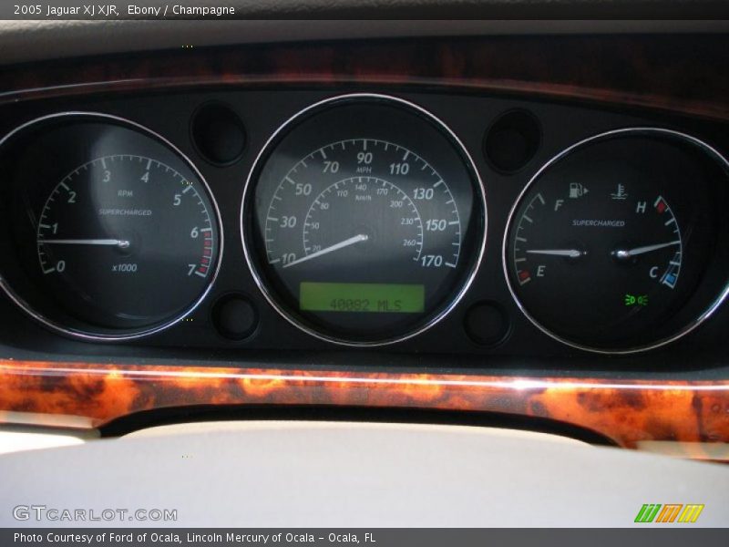 Ebony / Champagne 2005 Jaguar XJ XJR