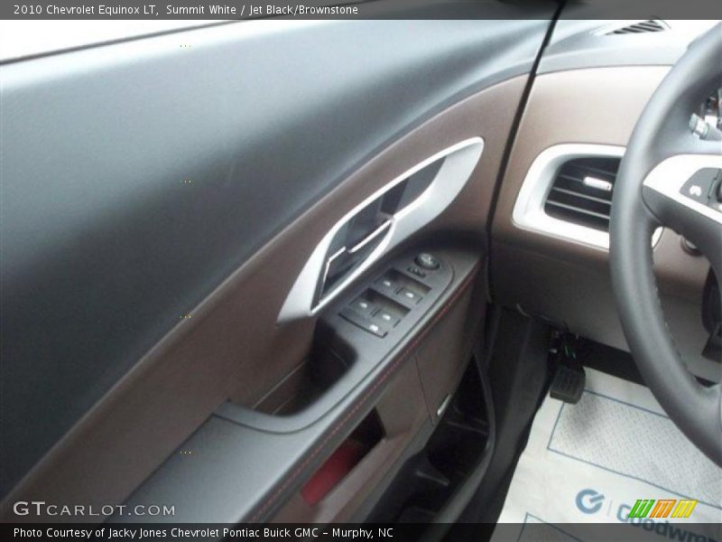 Summit White / Jet Black/Brownstone 2010 Chevrolet Equinox LT