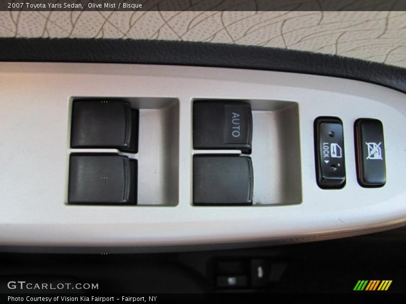 Olive Mist / Bisque 2007 Toyota Yaris Sedan